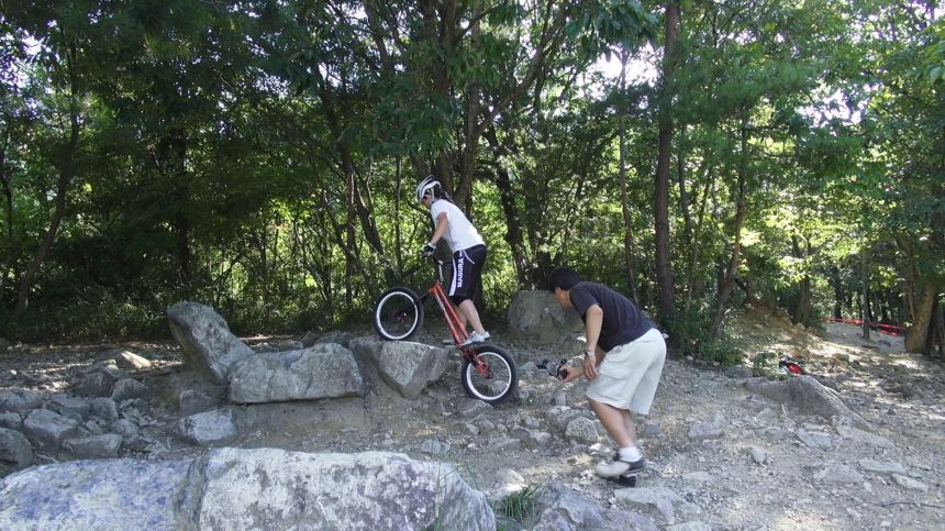 http://biketrial.tw/images/forum/2012/dsc00411.jpg