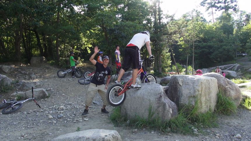 http://biketrial.tw/images/forum/2012/dsc00415.jpg