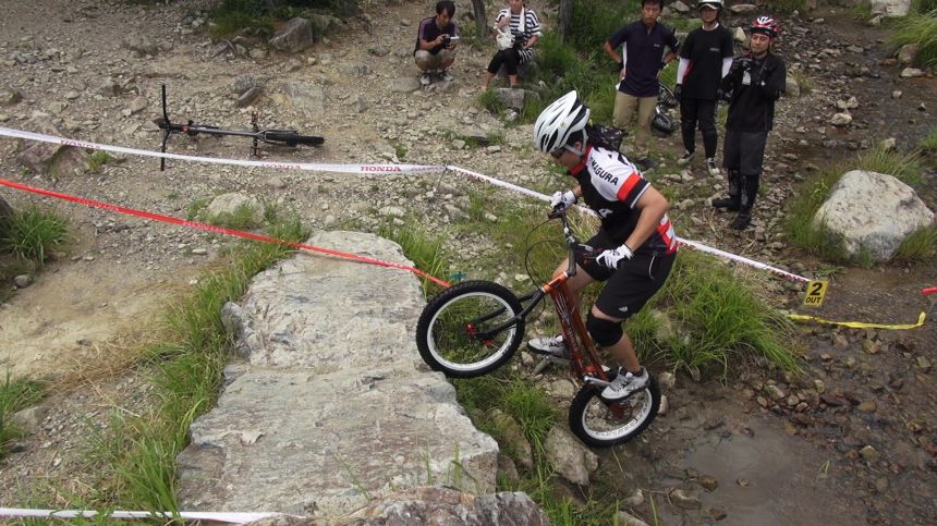 http://biketrial.tw/images/forum/2012/dsc00429.jpg