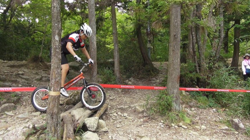 http://biketrial.tw/images/forum/2012/dsc00437.jpg